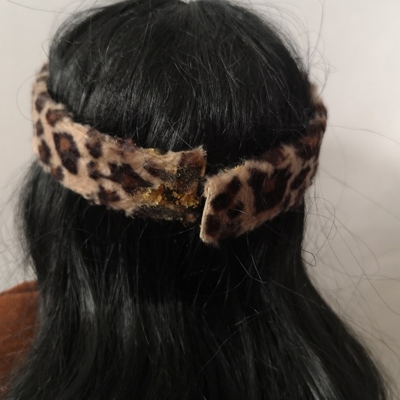 Beautiful Porcelain Doll Indigenous Girl Incredible Details by Cathay Collection - Picture 9 of 9